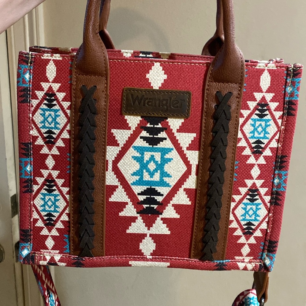 Wrangler Crossbody Purse only used once